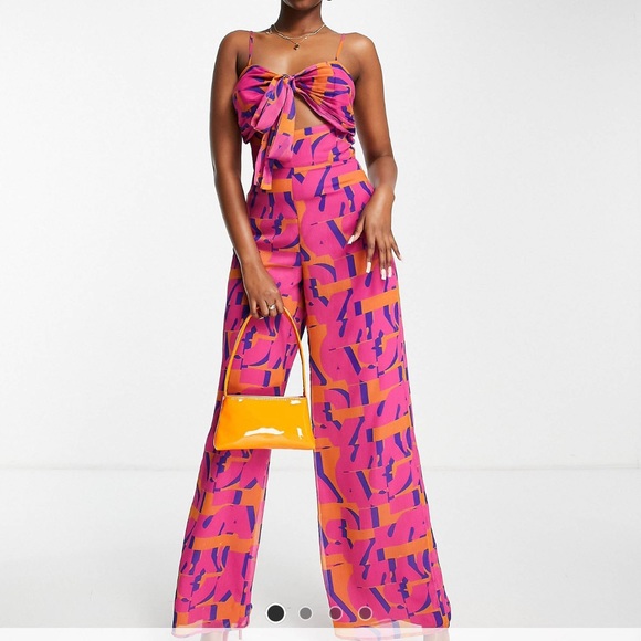 Knotted Front Cami Jumpsuit - Picture 2 of 3